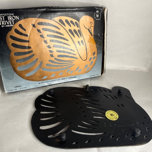 Vintage Himark 1983 Coppertone Cast Iron Trivet Swan 9x6" - Picture 2 of 8